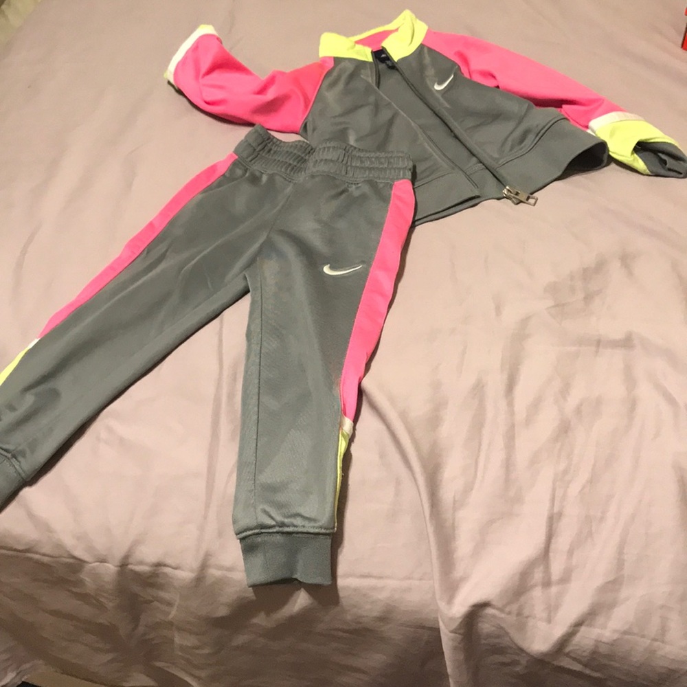 Toddler 2T Nike outfit